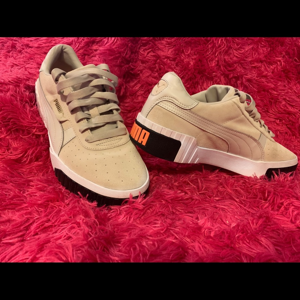 Puma Sneakers - California Exotic Athletic Shoe - Picture 5 of 7